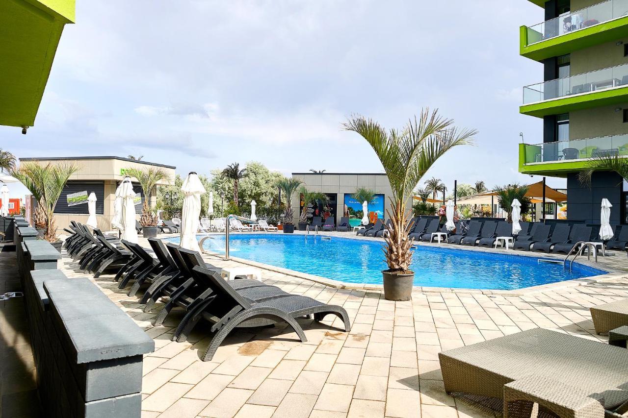 Crystal 26 Apartment - Spa Pool Beach Resort ナボダリ エクステリア 写真